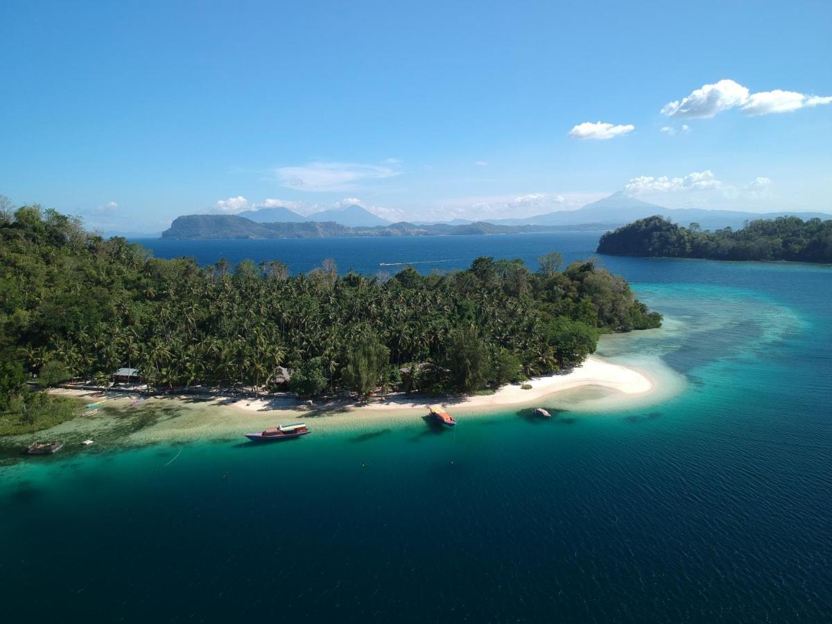 Blue Bay Divers Likupang Bangka Eksteriør billede