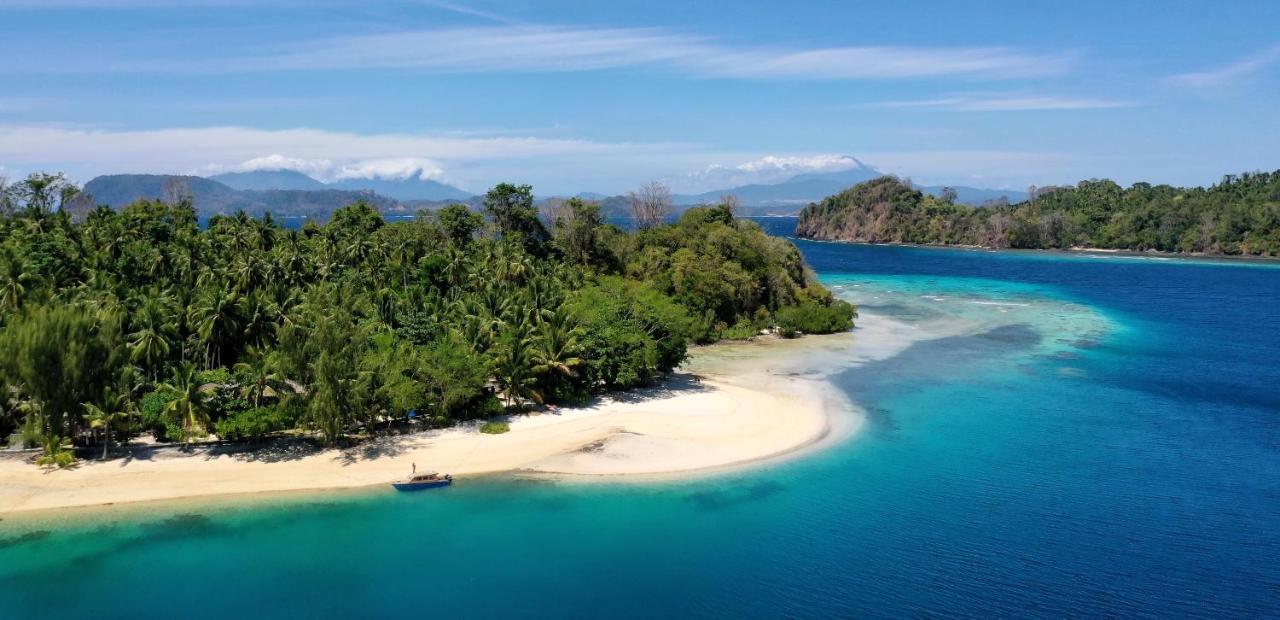 Blue Bay Divers Likupang Bangka Eksteriør billede