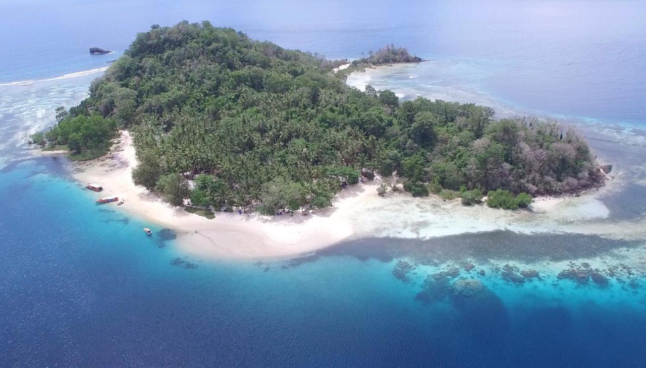 Blue Bay Divers Likupang Bangka Eksteriør billede
