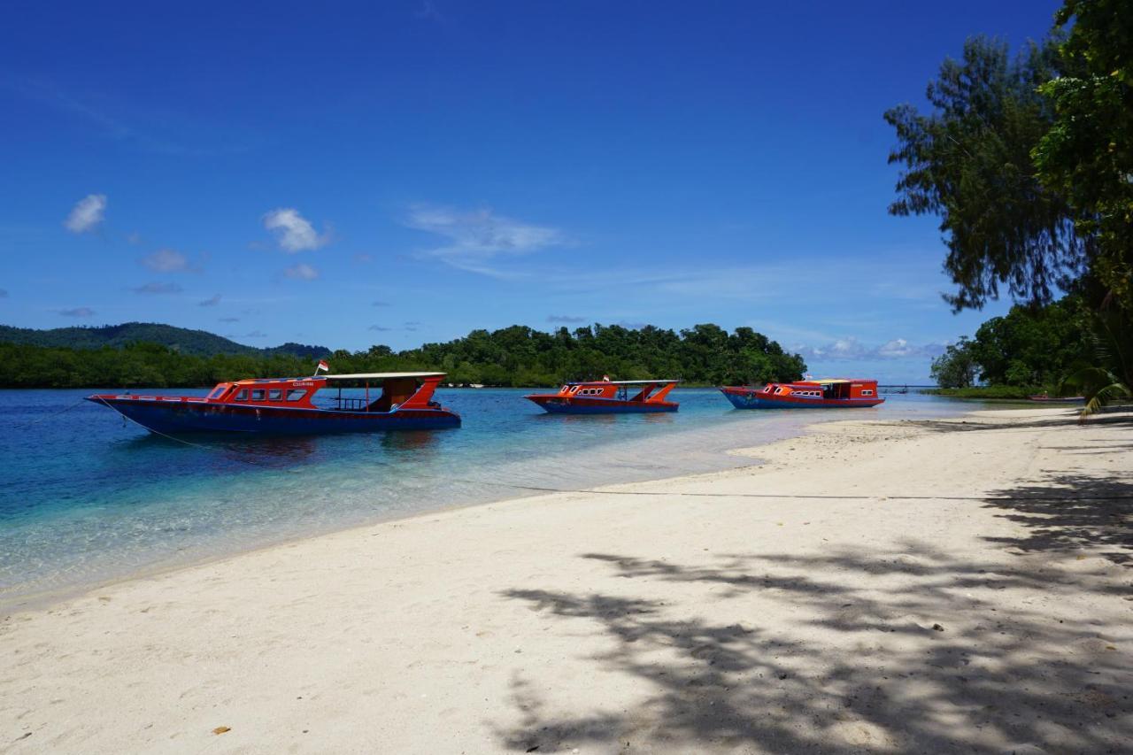 Blue Bay Divers Likupang Bangka Eksteriør billede